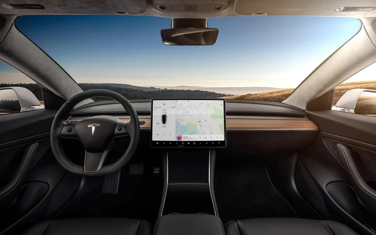 Tesla Model 3 Long Range RWD 2