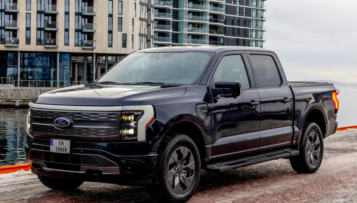 Ford F-150 Lightning 98 kWh Lariat Launch Edition 4x4 4-dørs Van 4