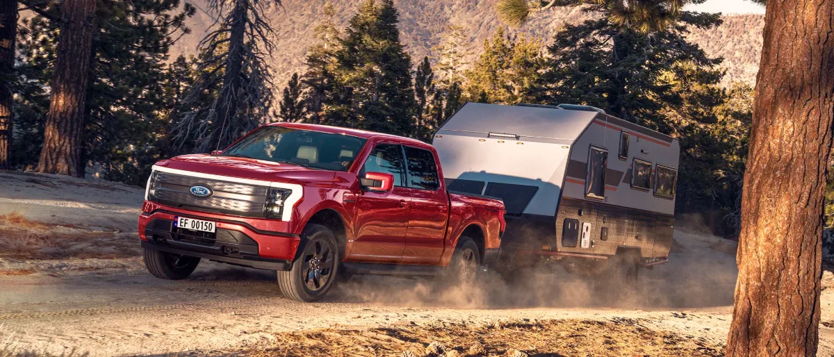 Ford F-150 Lightning 98 kWh Lariat Launch Edition 4x4 4-dørs Van