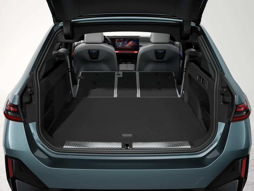 BMW i5 xDrive40 Fully Charged Touring 7